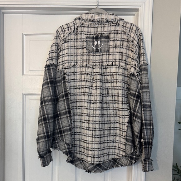 Oli & Hali Unique Black and Gray and Cream Plaid Pullover, Oversized - Picture 2 of 7